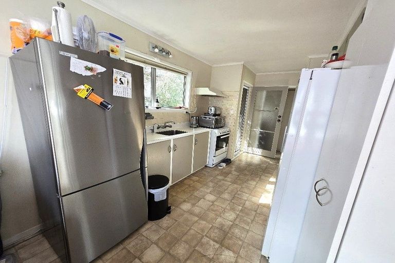 Photo of property in 1/25 Sapphire Place, Bayview, Auckland, 0629