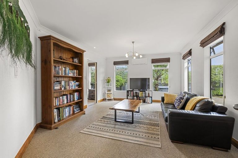 Photo of property in 2 Merlot Place, Rototuna, Hamilton, 3210