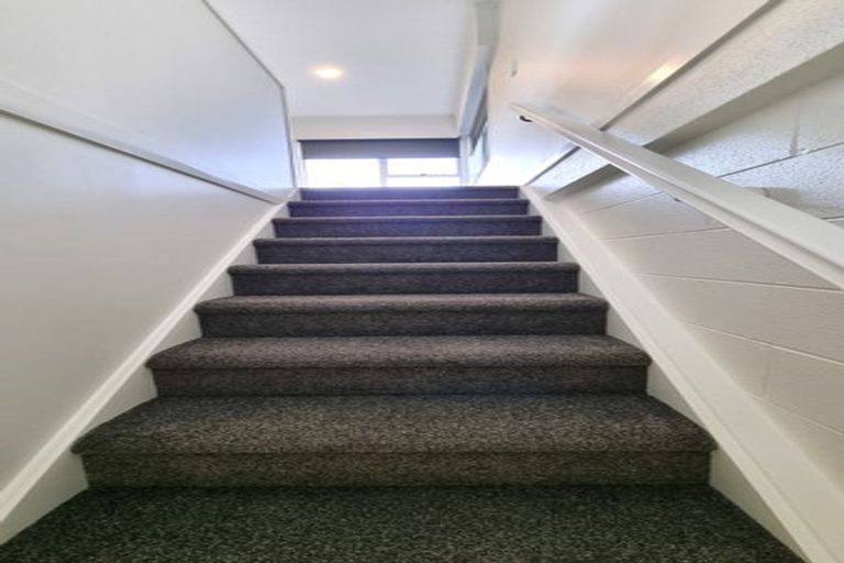 Photo of property in 1/15a Oates Road, Glen Eden, Auckland, 0602