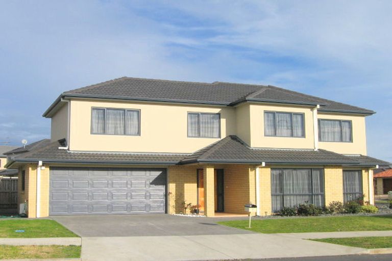 Photo of property in 4 Barcaldine Road, Flat Bush, Auckland, 2016