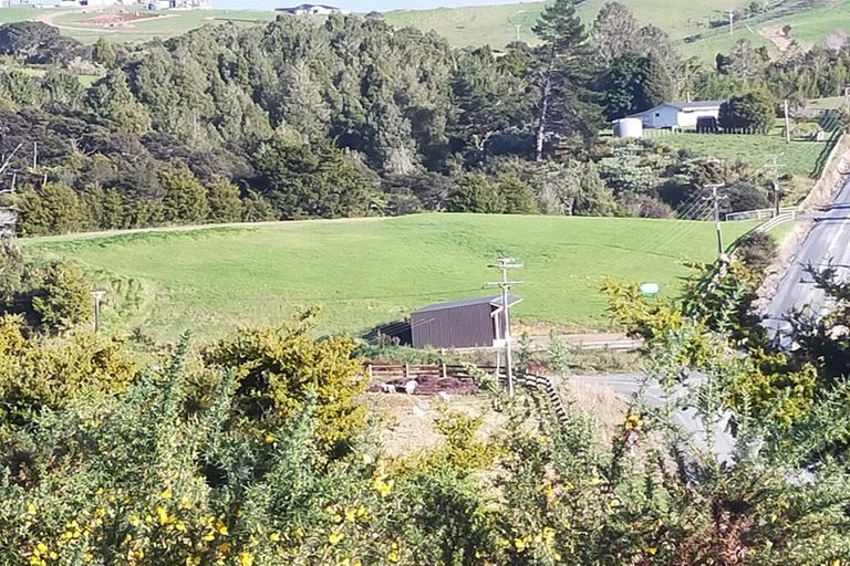 Photo of property in 653 Millbrook Road, Waipu, 0582