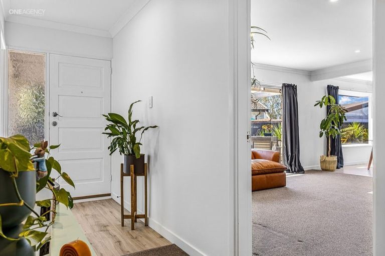 Photo of property in 18 Kalmia Place, Kaiapoi, 7630