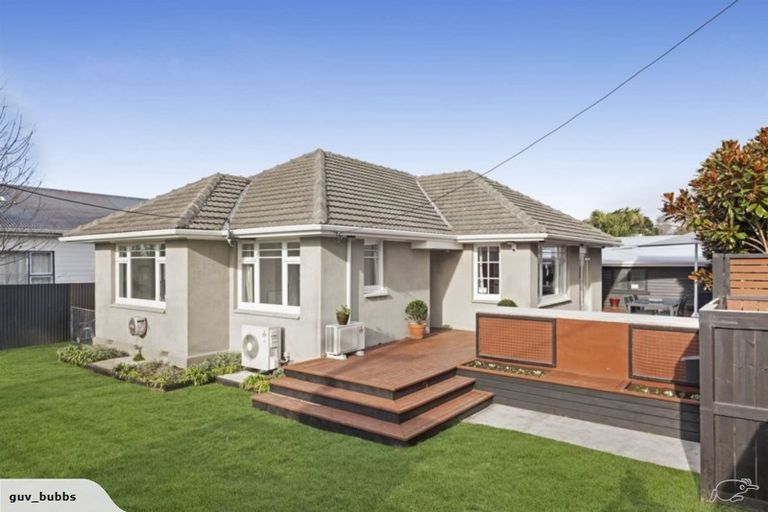 Photo of property in 104 Retreat Road, Avonside, Christchurch, 8061