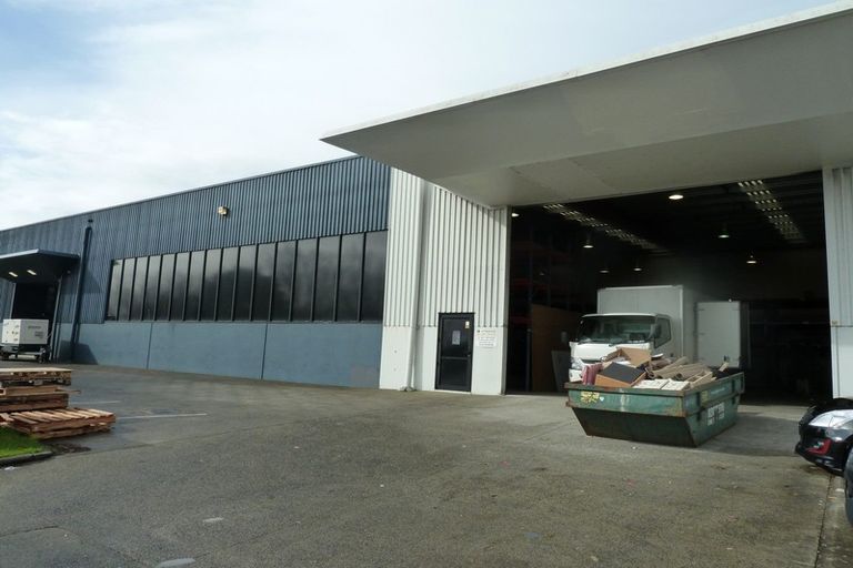 Photo of property in 1/221 Great South Road, Takanini, Drury, 2112