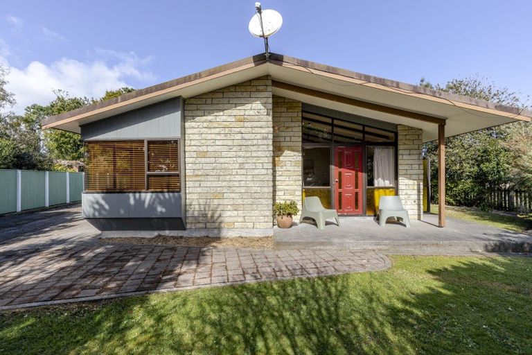 Photo of property in 35 Old South Road, Okato, 4335