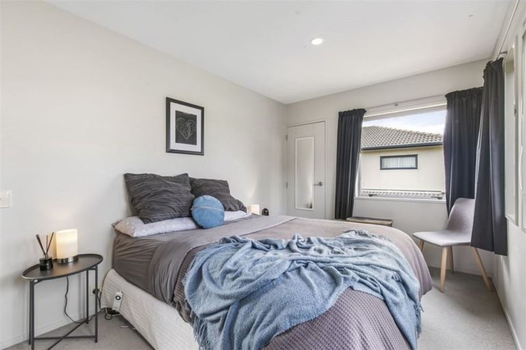 Photo of property in 45 San Valentino Drive, Henderson, Auckland, 0612