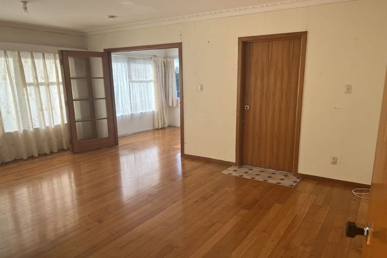 Photo of property in 27 Diana Drive, Glenfield, Auckland, 0627