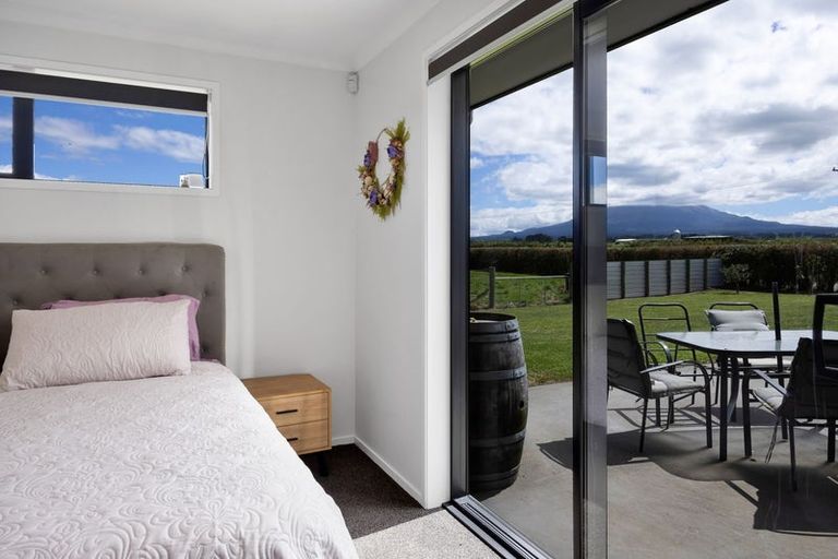 Photo of property in 657 Eltham Road, Mangatoki, Stratford, 4391