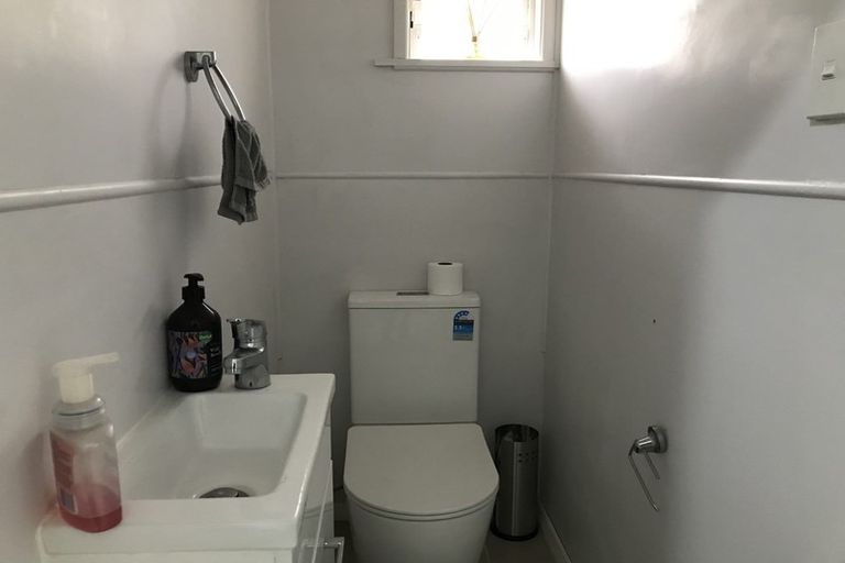 Photo of property in 6 Wordsworth Road, Manurewa, Auckland, 2102