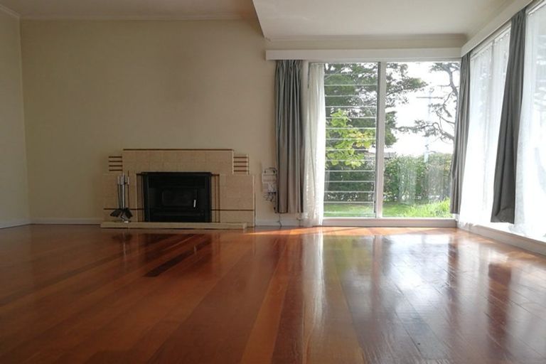Photo of property in 29 Tamaki Bay Drive, Pakuranga, Auckland, 2010