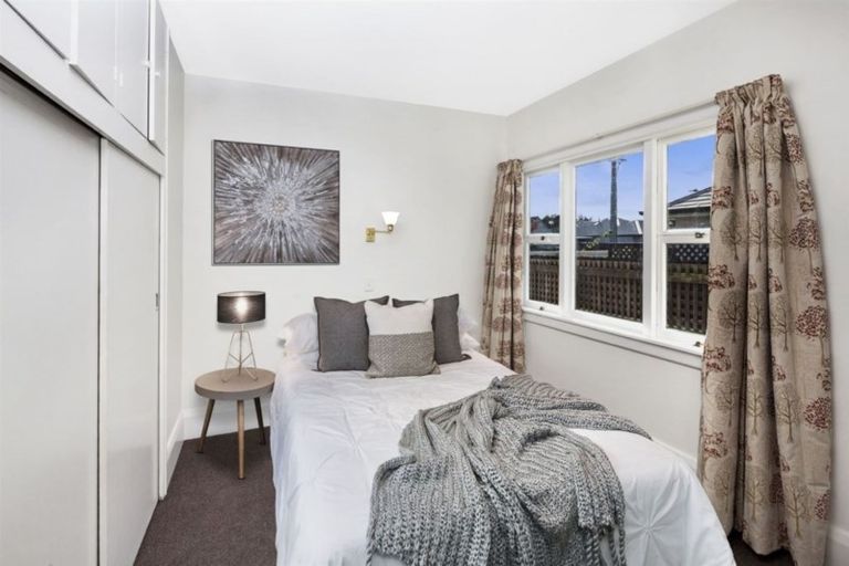 Photo of property in 1/24 Plynlimon Road, Fendalton, Christchurch, 8052