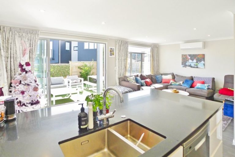 Photo of property in 5 Lockheed Street, Hobsonville, Auckland, 0618