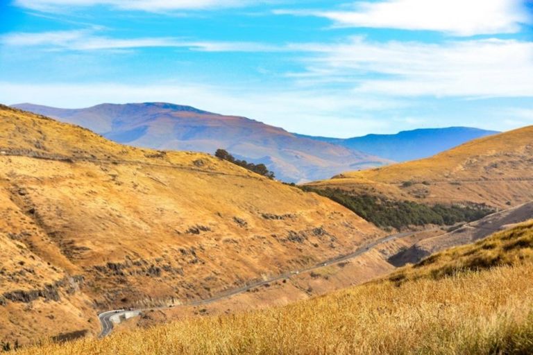 Photo of property in 3 Oxenhope Road, Richmond Hill, Christchurch, 8081