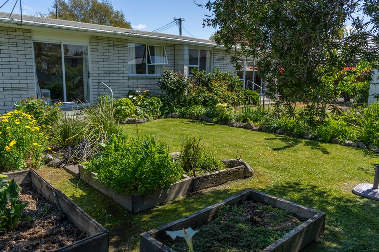 Photo of property in 49b Mcmaster Street, Greytown, 5712