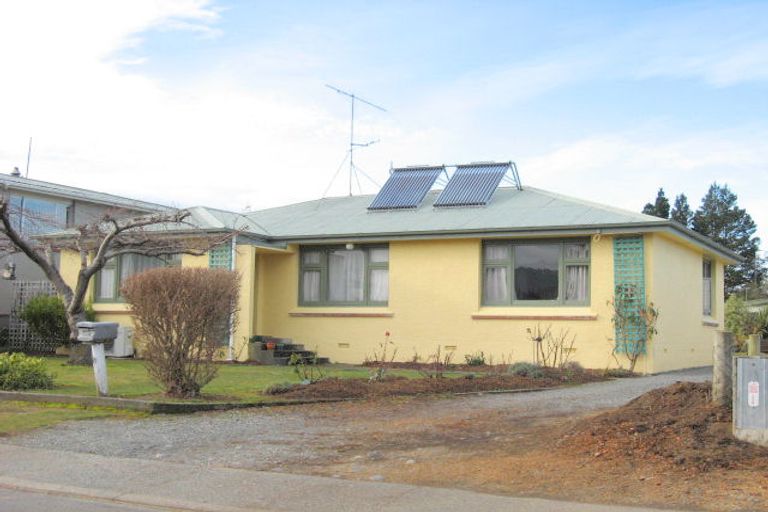 Photo of property in 8 Sutherland Street, Te Anau, 9600