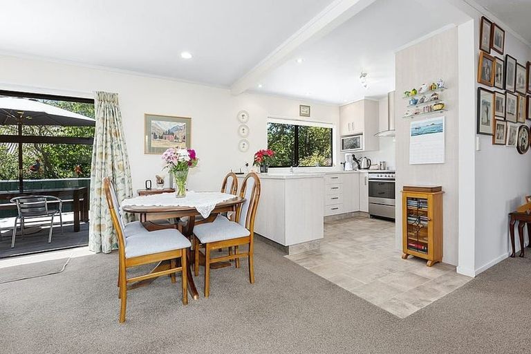 Photo of property in 45 Beauchamp Street, Tawa, Wellington, 5028