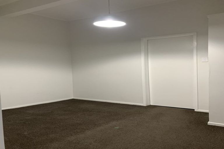 Photo of property in 72 Alexander Street, Cockle Bay, Auckland, 2014