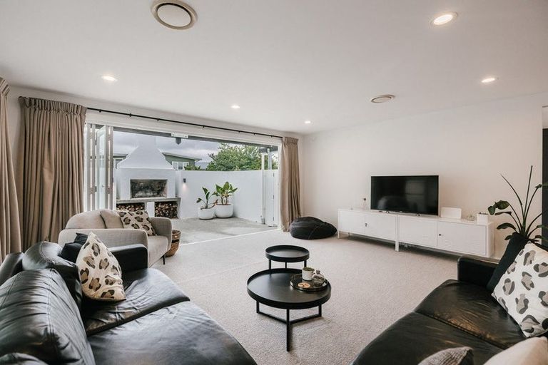 Photo of property in 24 Heatley Avenue, Hokowhitu, Palmerston North, 4410