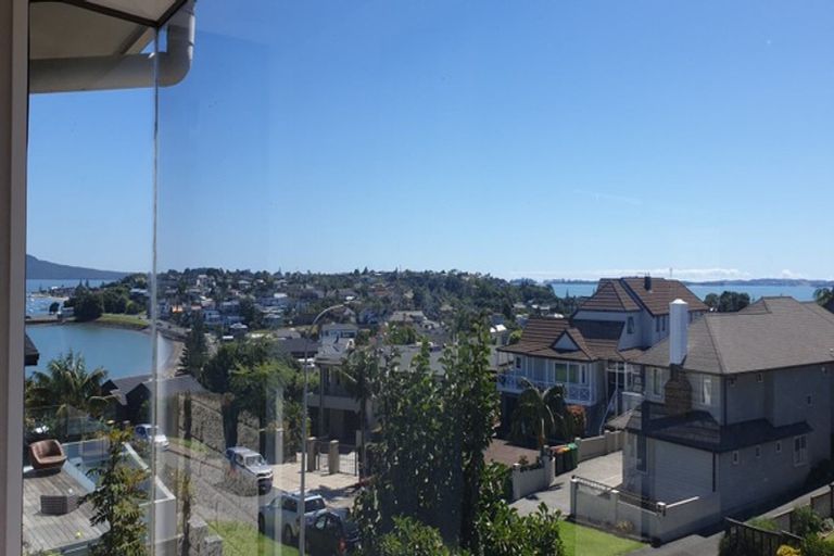 Photo of property in 1/4 Te Akau Crescent, Bucklands Beach, Auckland, 2012