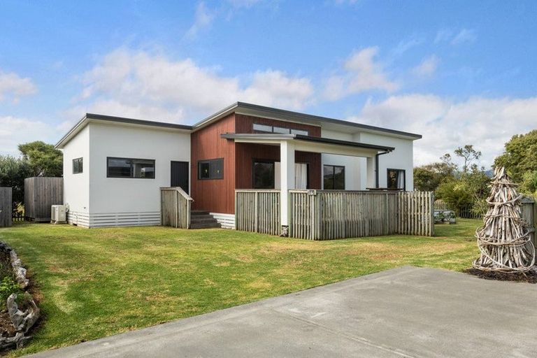 Photo of property in 16c Hanlen Avenue, Waihi Beach, 3611