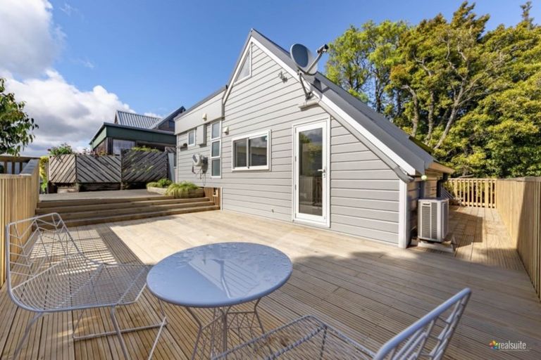 Photo of property in 44 Harbour View Road, Harbour View, Lower Hutt, 5010