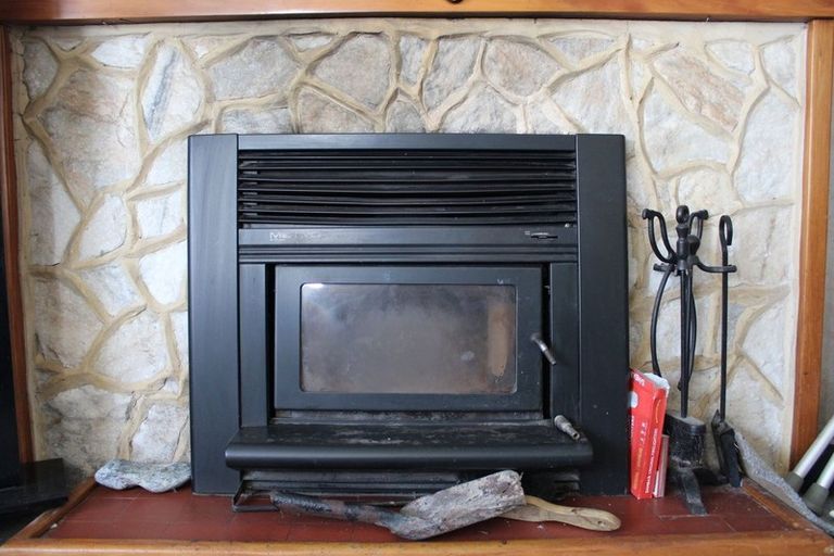 Photo of property in 16a Palm Avenue, Stoke, Nelson, 7011