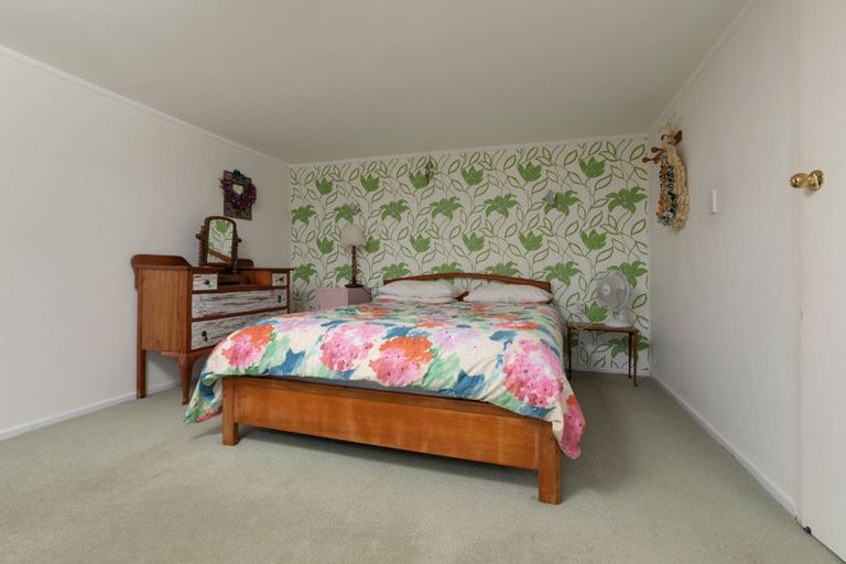 Photo of property in 81 Rangeview Road, Sunnyvale, Auckland, 0612