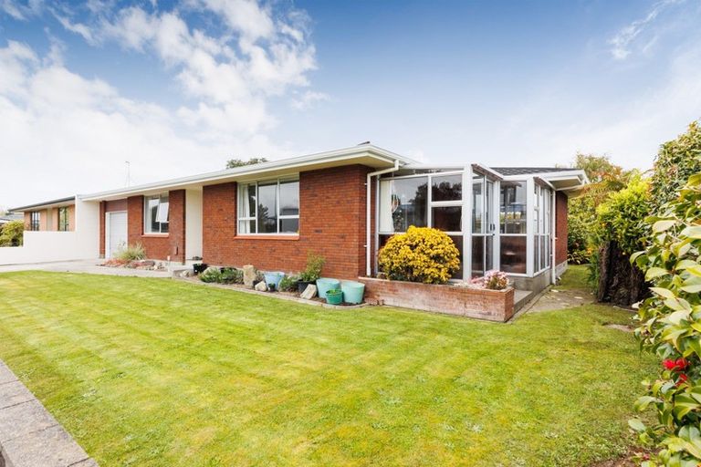 Photo of property in 1a Panako Place, Awapuni, Palmerston North, 4412