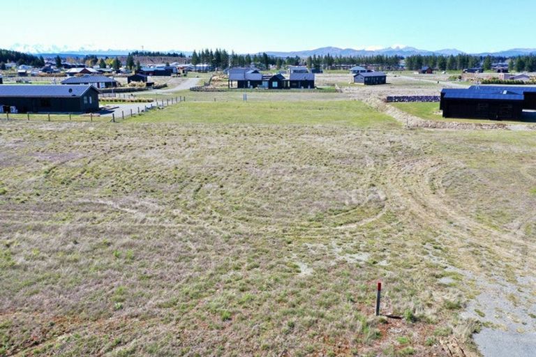 Photo of property in 2 Avlis Place, Twizel, 7901