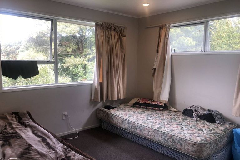 Photo of property in 14a Target Road, Totara Vale, Auckland, 0629