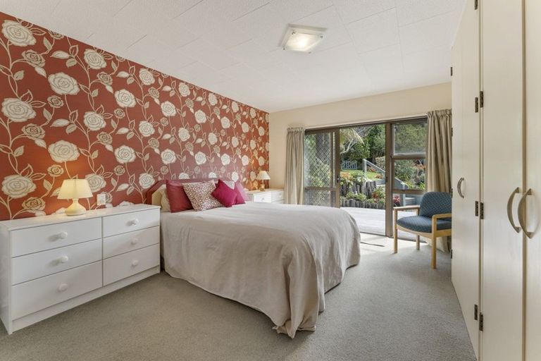 Photo of property in 38 Walton Avenue, Waikanae, 5036