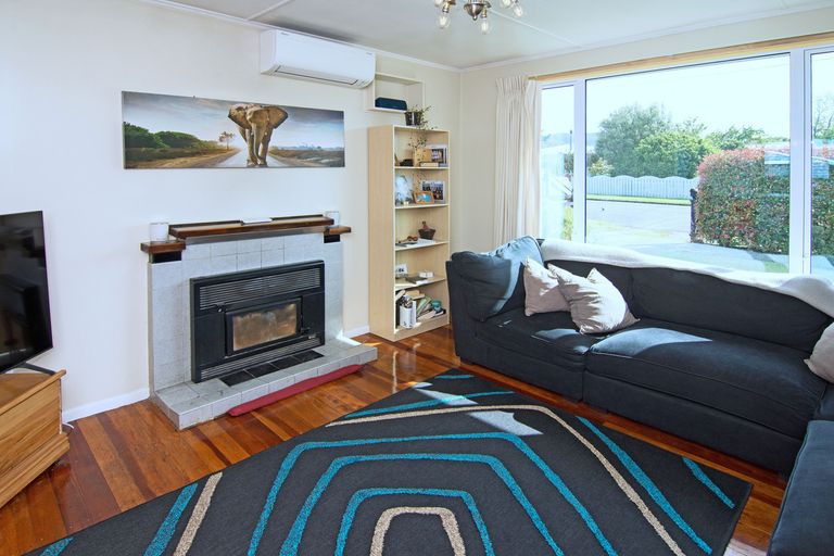 Photo of property in 14 William Benton Street, Featherston, 5710