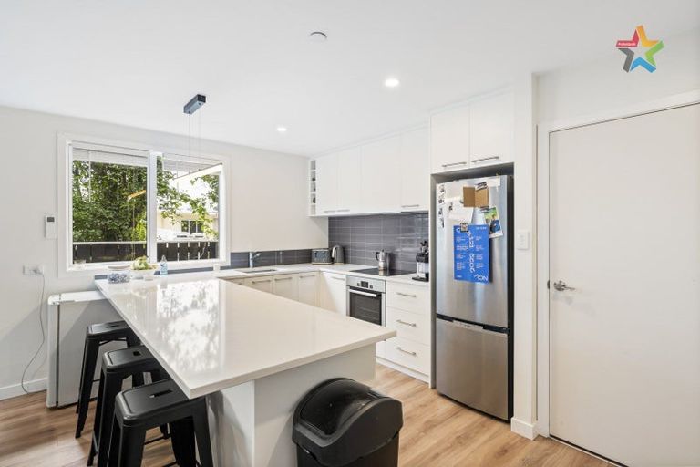 Photo of property in 4/239 Adelaide Road, Newtown, Wellington, 6021