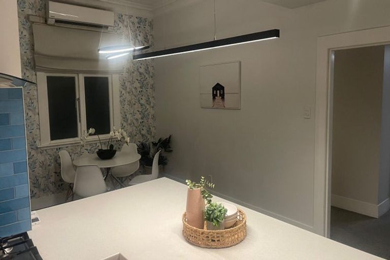 Photo of property in 92 Tomahawk Road, Andersons Bay, Dunedin, 9013