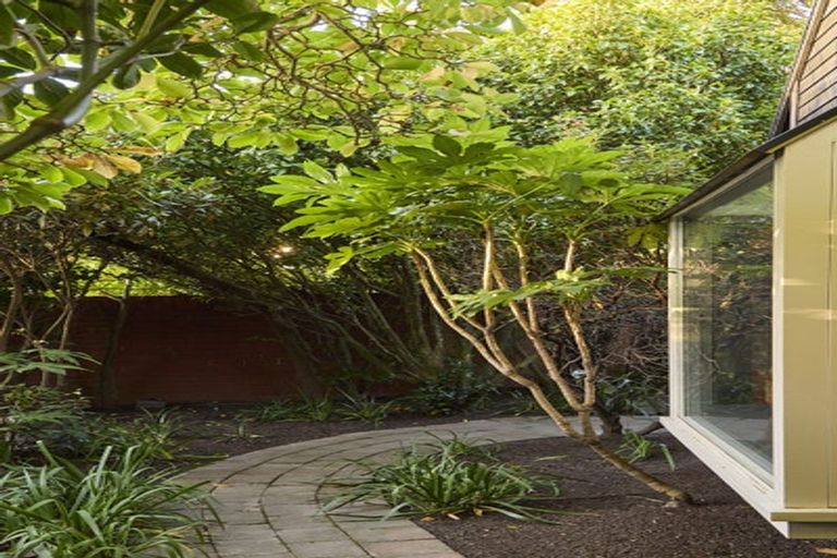 Photo of property in 36 Greers Road, Burnside, Christchurch, 8041