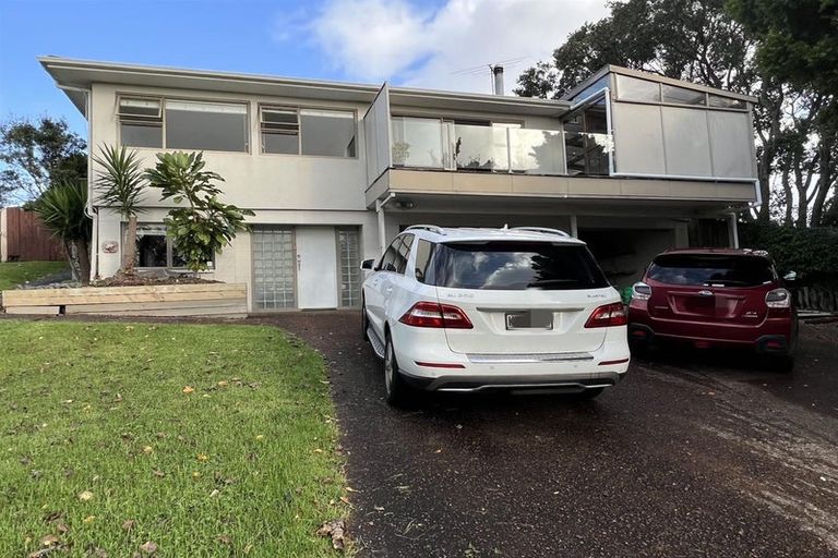 Photo of property in 35 Widmore Drive, Massey, Auckland, 0614