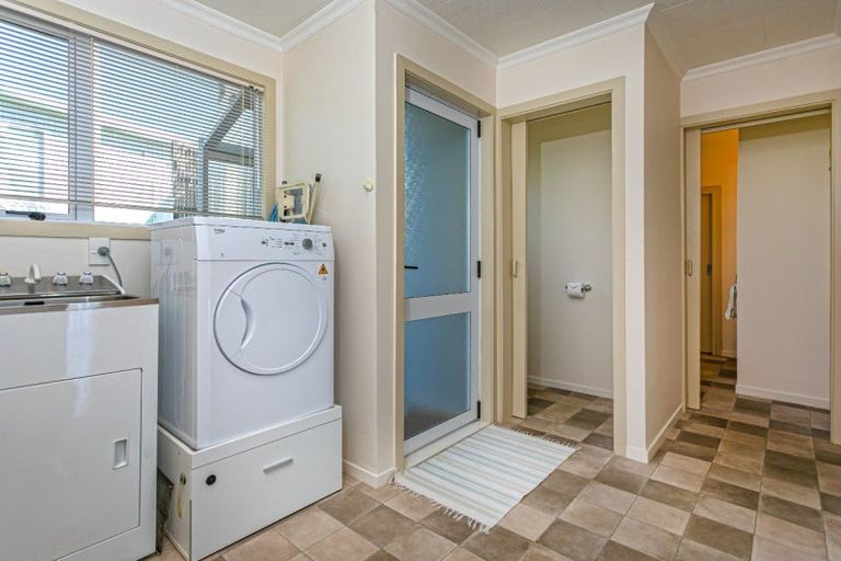 Photo of property in 120 Onemana Drive, Onemana, Whangamata, 3691