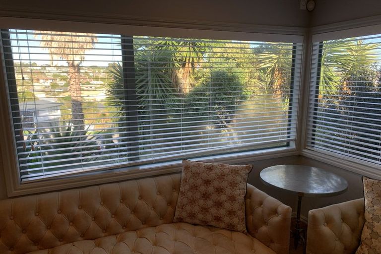 Photo of property in 34 Marellen Drive, Red Beach, 0932