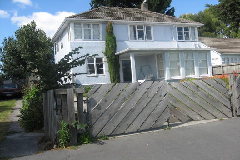 Photo of property in 337 Riccarton Road, Upper Riccarton, Christchurch, 8041