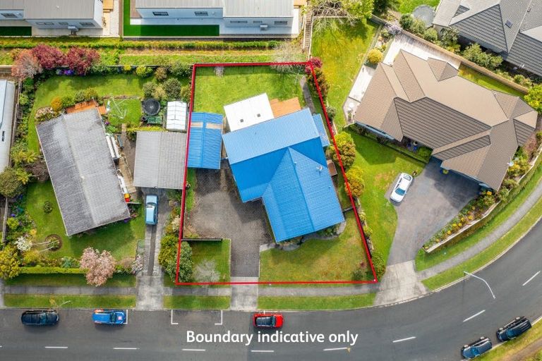 Photo of property in 26 Heta Road, Highlands Park, New Plymouth, 4312