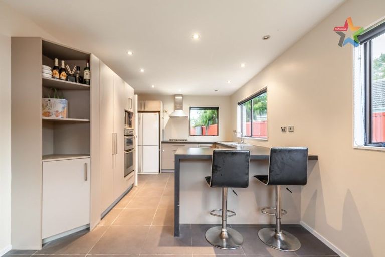 Photo of property in 2a Burke Grove, Naenae, Lower Hutt, 5011