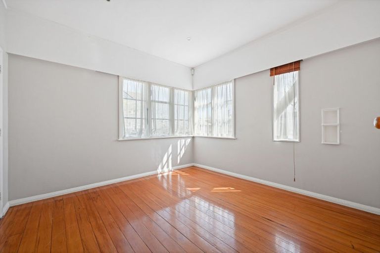 Photo of property in 48 Claude Street, Fairfield, Hamilton, 3214