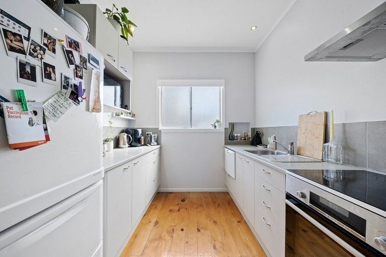 Photo of property in 71f Randwick Crescent, Moera, Lower Hutt, 5010