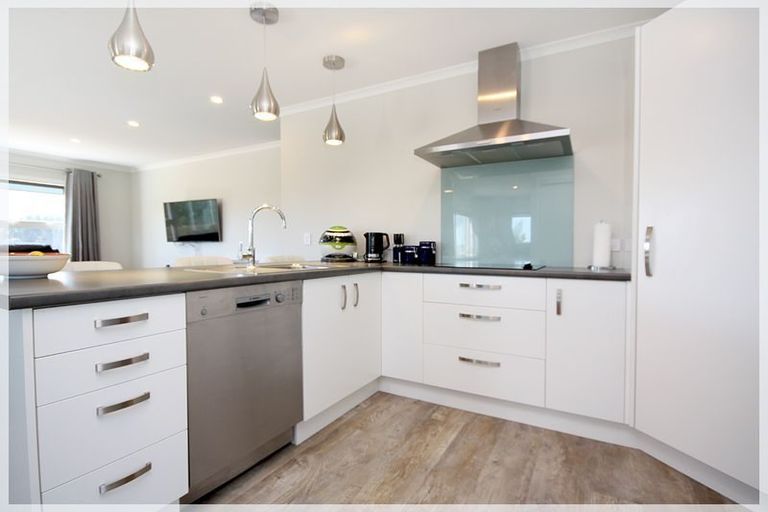 Photo of property in 11 Maury Place, Foxton, 4814