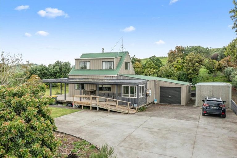 Photo of property in 34 Naumai Road, Tauhoa, Warkworth, 0984