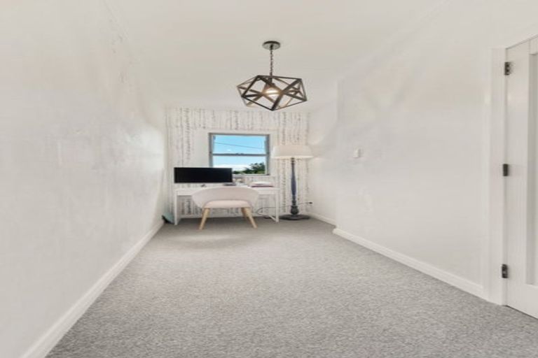 Photo of property in 4 Oxford Street, East Gore, Gore, 9710