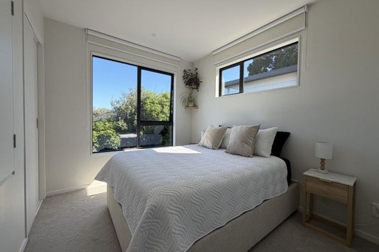 Photo of property in 4/47 Beach Road, Te Atatu Peninsula, Auckland, 0610