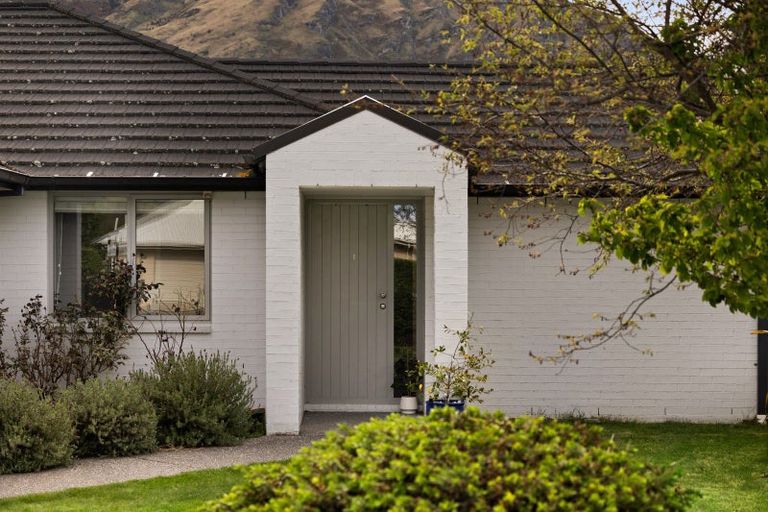 Photo of property in 30 Atley Road, Arthurs Point, Queenstown, 9371