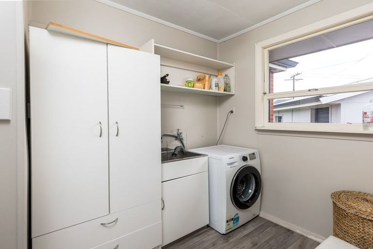 Photo of property in 8 Hughes Street, Waimate, 7924