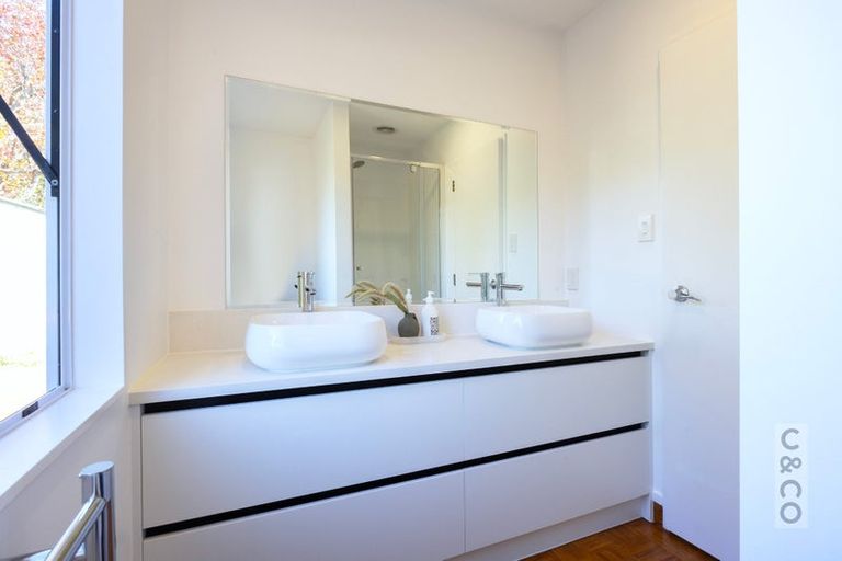 Photo of property in 4 Vintners Close, Huapai, Kumeu, 0810